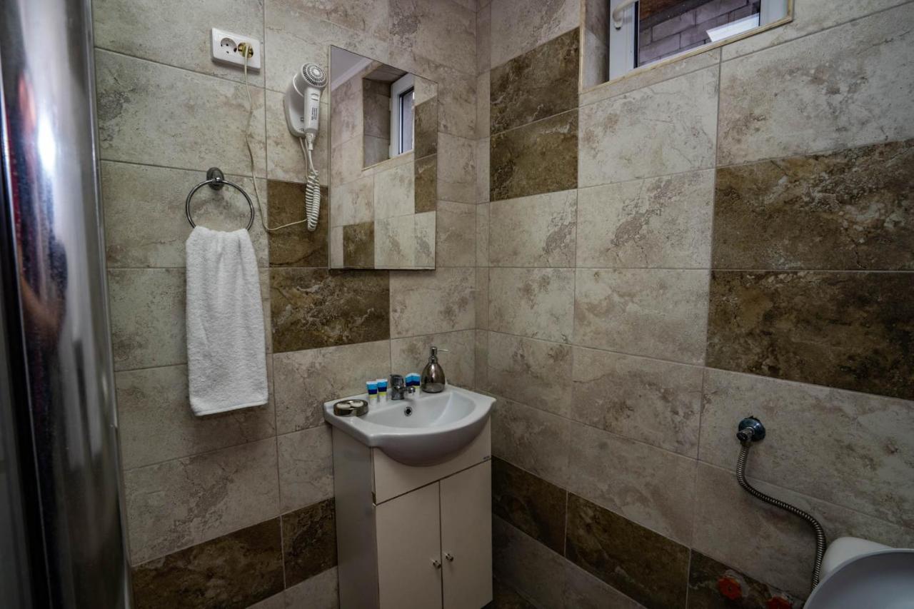 ホテル Casa Del Flor コスティネシュティ エクステリア 写真