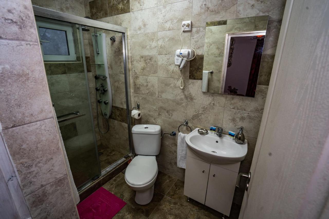 ホテル Casa Del Flor コスティネシュティ エクステリア 写真