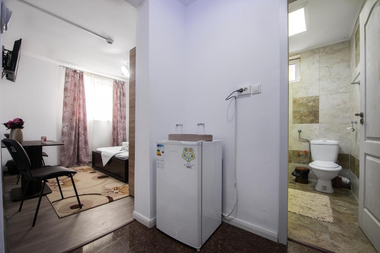 ホテル Casa Del Flor コスティネシュティ エクステリア 写真